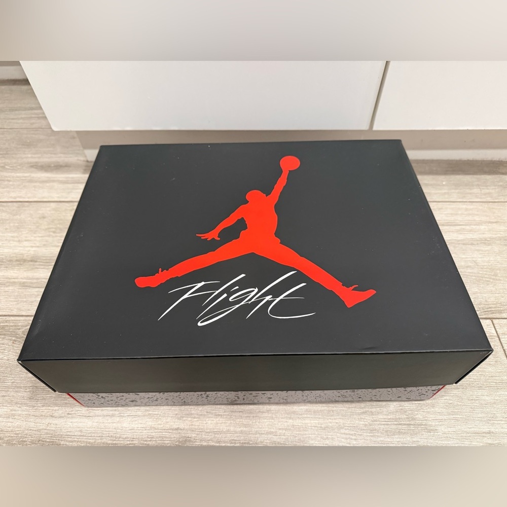 Air Jordan 4 Retro OG White Cement FV5029-100 Summit Fire Red Tech Grey Black 12 - Picture 11 of 12